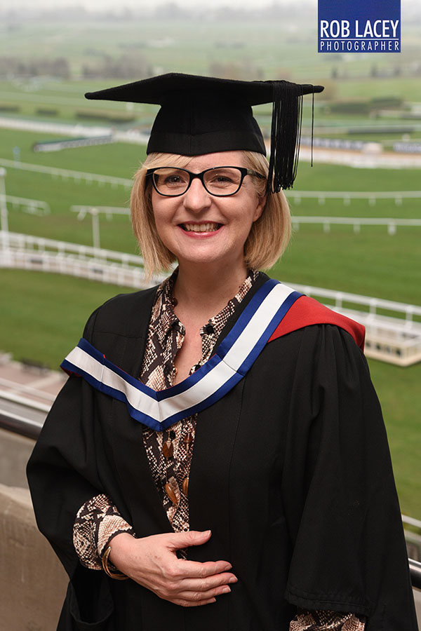 Quolux UOG Ceremony Single MBA