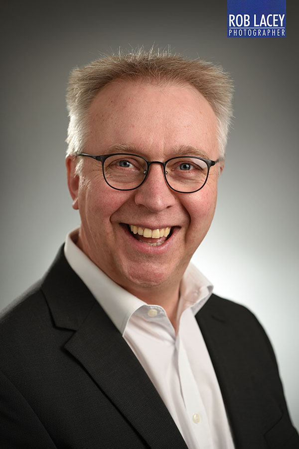 Headshot grey graduated background